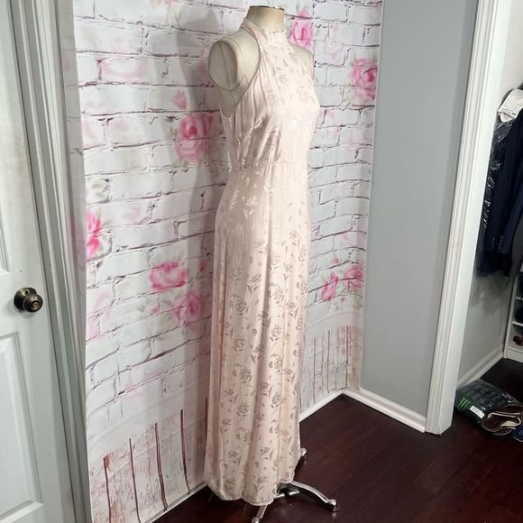 Lulu’s nwt Red Carpet Ready Light Rose Floral Satin Jacquard Maxi Dress - Picture 7 of 14